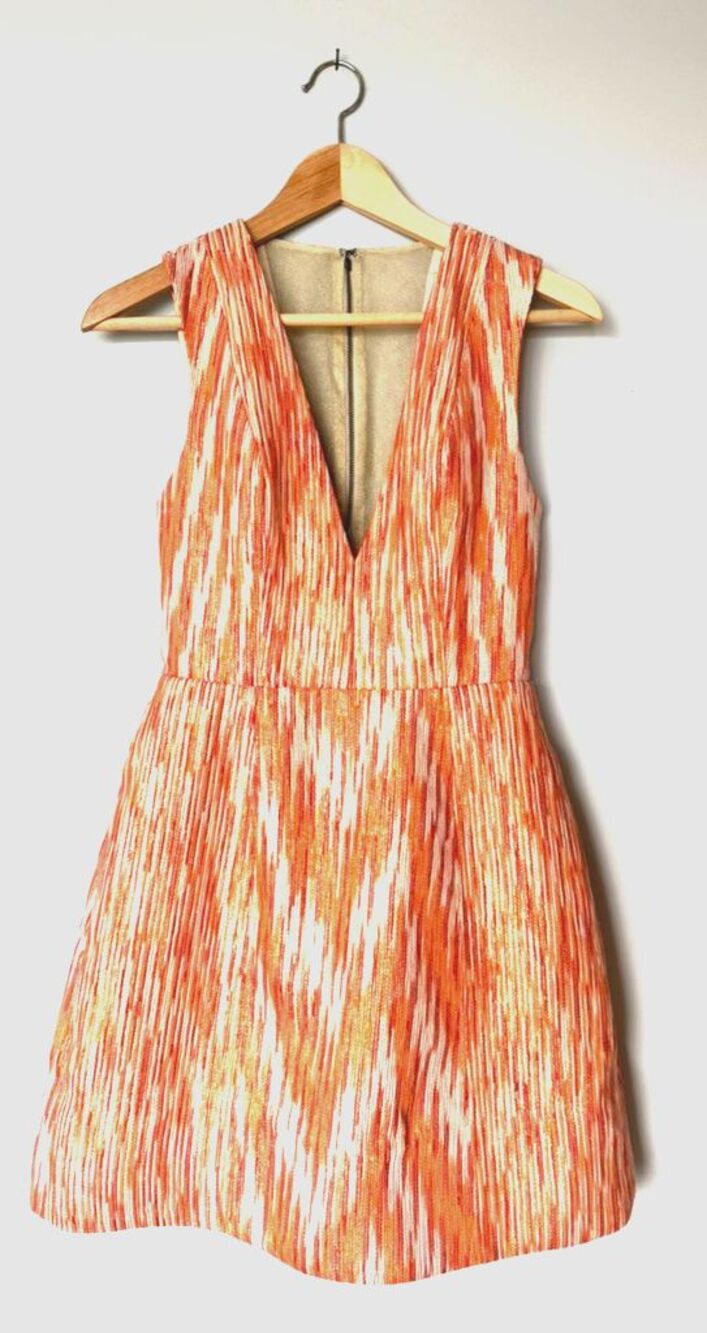 Alice + Olivia Pacey Coral Sunset Lantern Sleeveless A-line V Neck Dress 2 - Picture 3 of 8